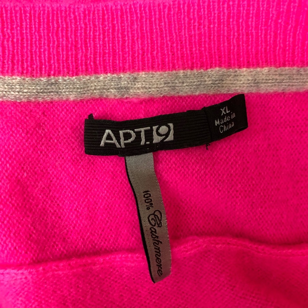 Women’s cashmere sweater hot pink size XL